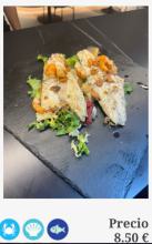 LUBINA a la plancha con salsa verde un gambas salteadas